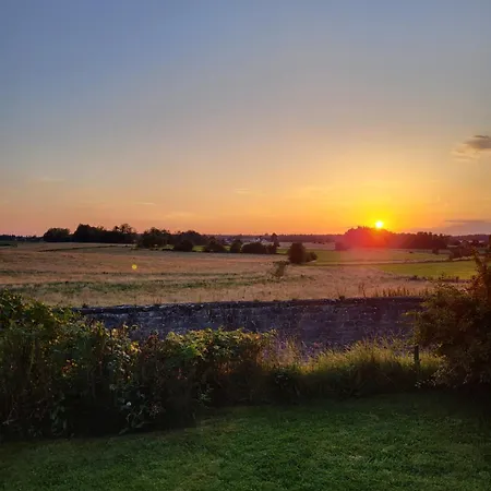 Groot Authentiek En Charmante Woning, 250 Vierkante Meter, Panoramisch Vergezicht, Zonsondergang, Dicht Bij Dinant, Maredsous En Namen Tatil Evi