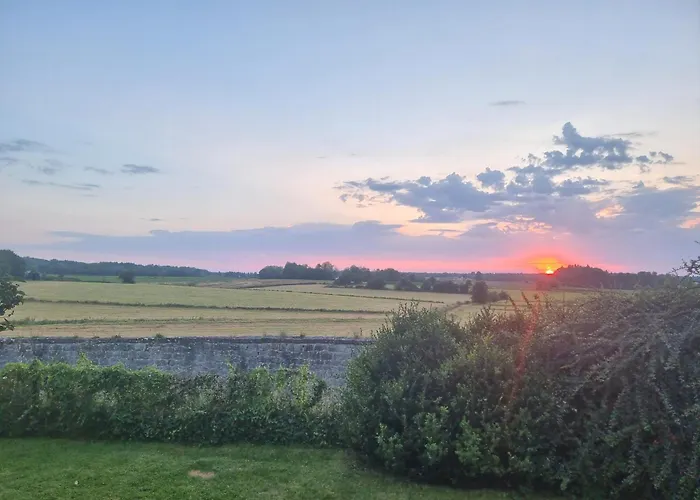 Groot Authentiek En Charmante Woning, 250 Vierkante Meter, Panoramisch Vergezicht, Zonsondergang, Dicht Bij Dinant, Maredsous En Namen Vakantiehuis