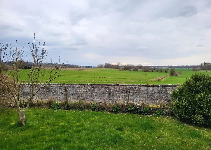 Vakantiehuis Groot Authentiek En Charmante Woning, 250 Vierkante Meter, Panoramisch Vergezicht, Zonsondergang, Dicht Bij Dinant, Maredsous En Namen Oret